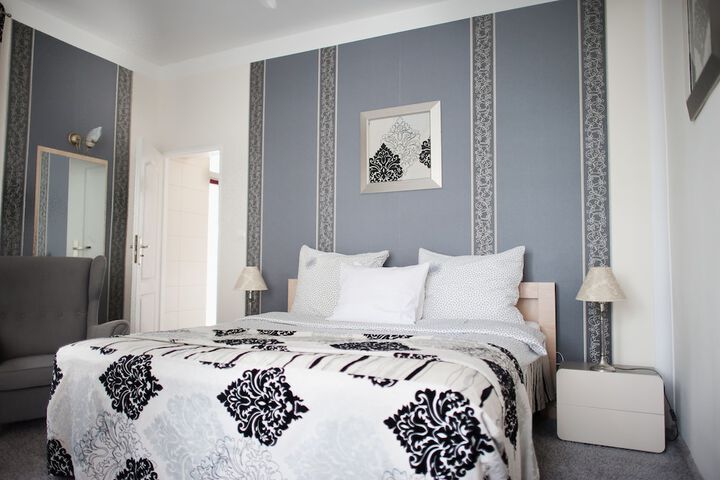 Room 4 of 41