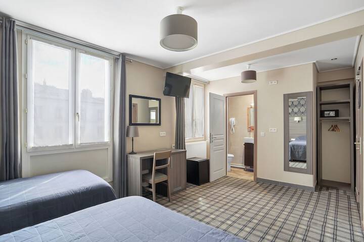 Room 15 of 31