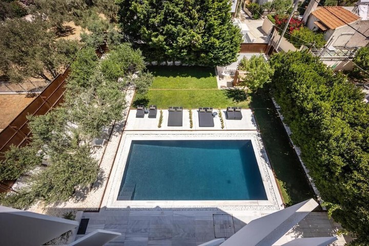 Pool 42 of 56