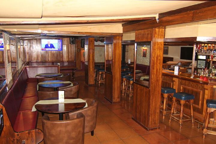 Lounge 278 of 391