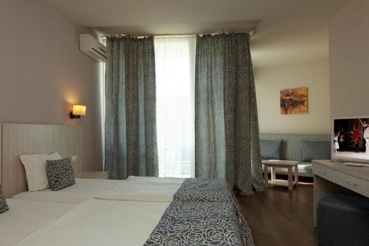 Room 8 of 56