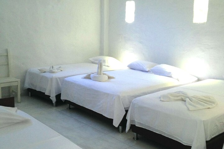 Room 14 of 100