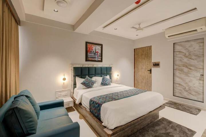 Room 25 of 39