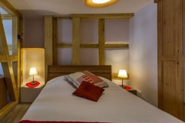 Room 7 of 15