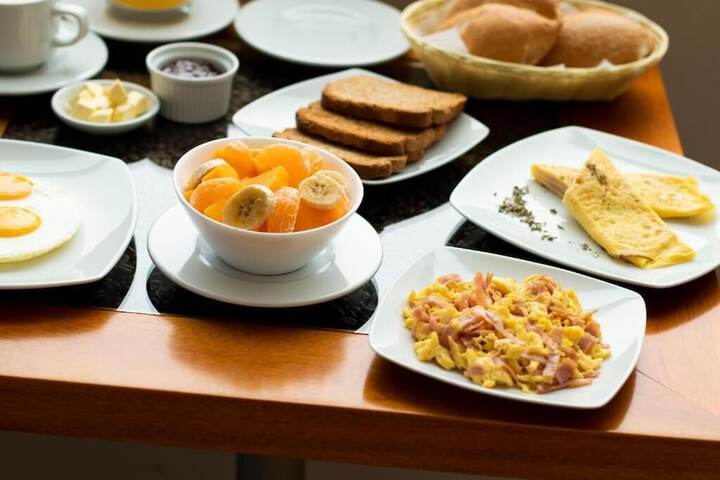 Breakfast/Coffee Service 112 of 124