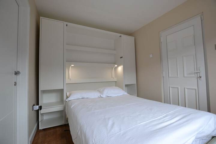 Room 26 of 75
