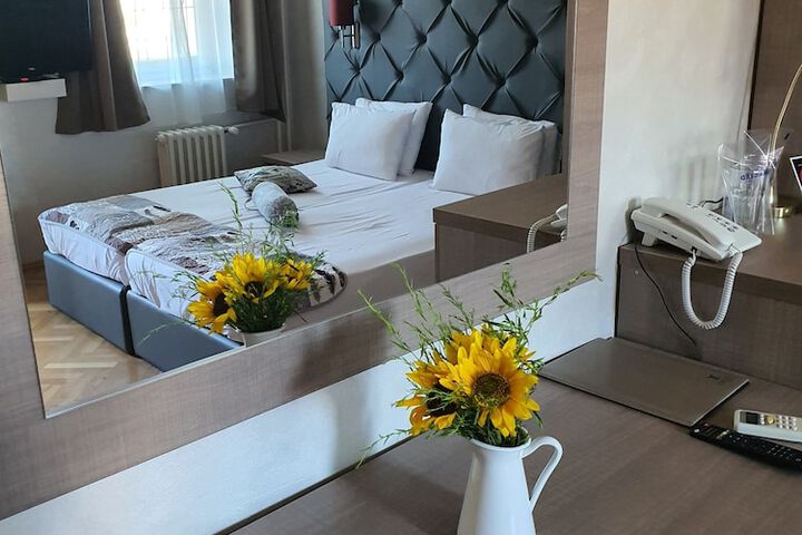 Room 10 of 58