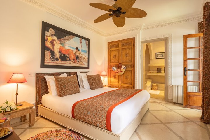 Room 15 of 60
