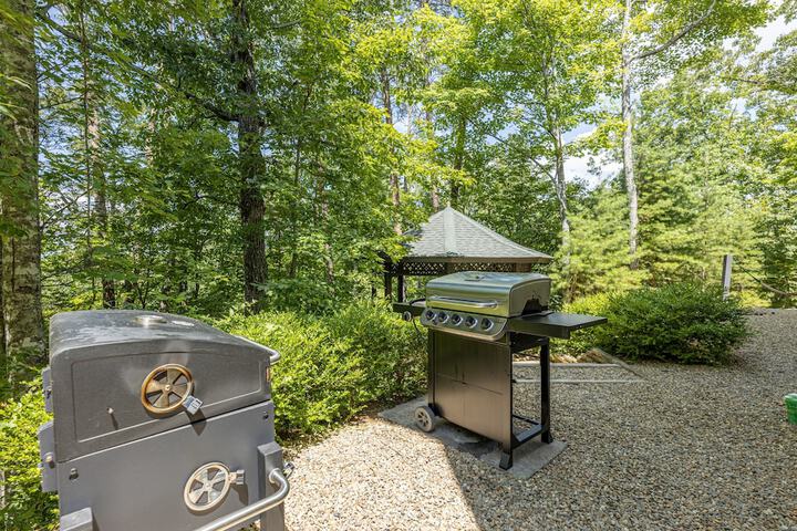 Property Grounds 77 of 92