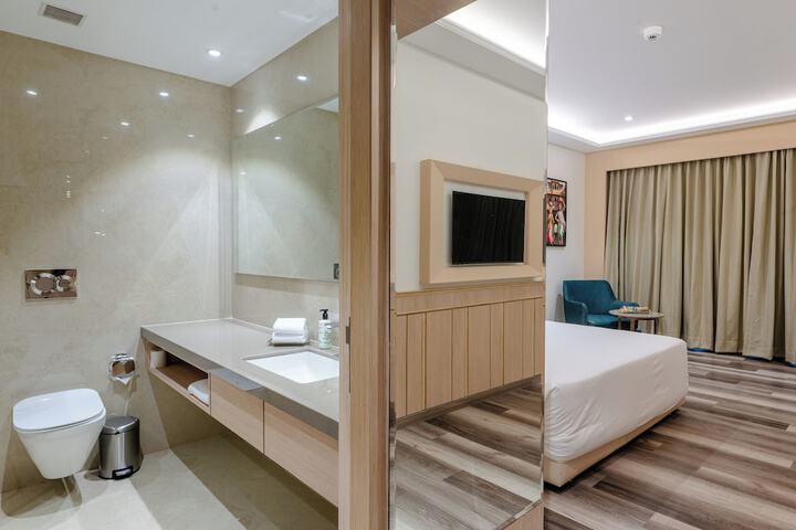 Room 7 of 39