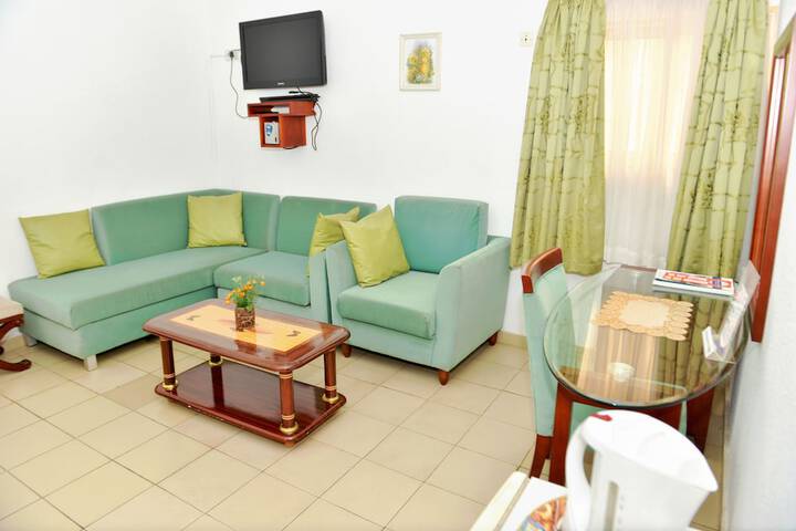 Room 17 of 25