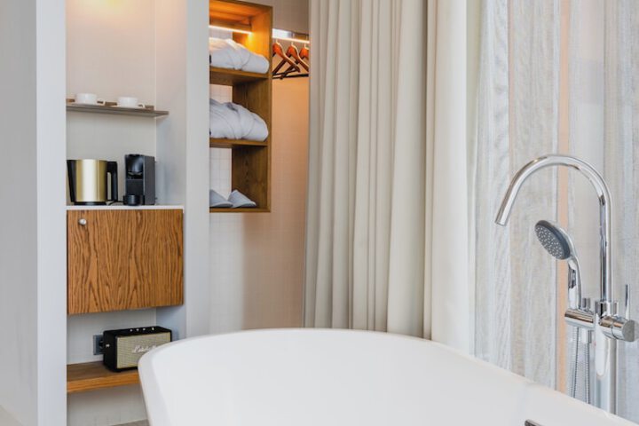 Room 35 of 115