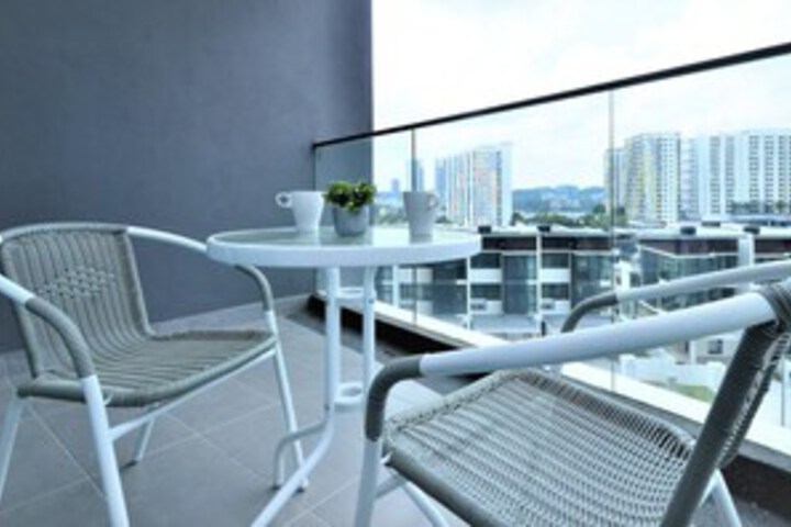 Terrace/Patio 2 of 18