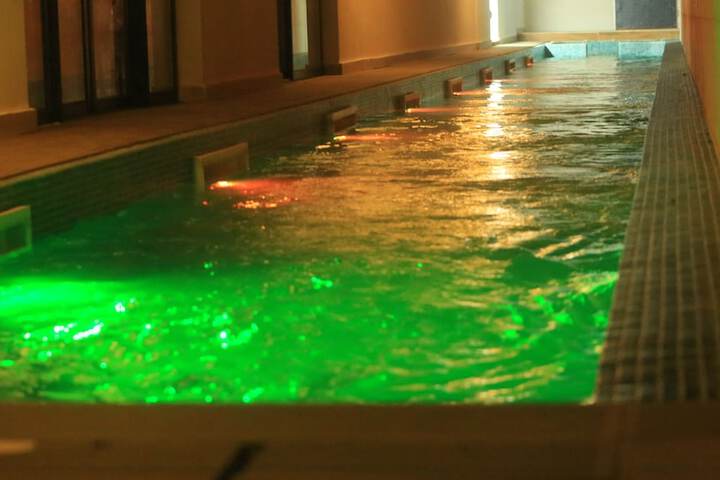 Pool 42 of 109