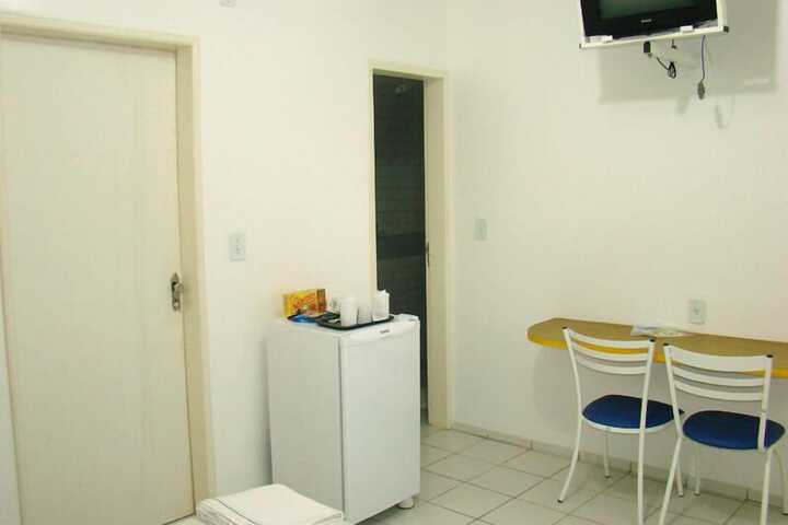 Room 33 of 43