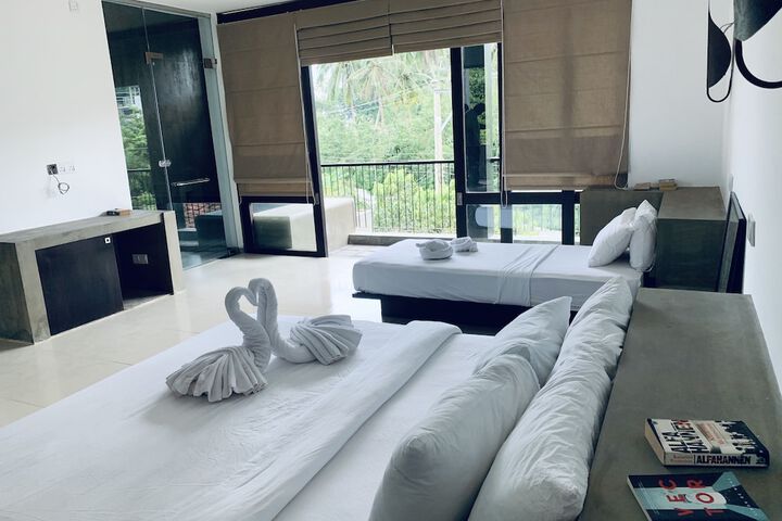 Room 27 of 63