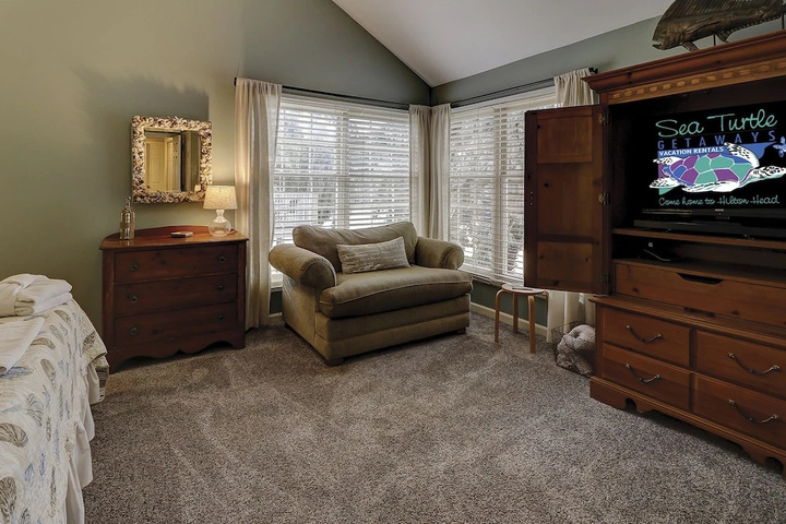 Room 4 of 15