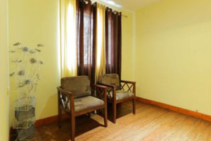 Room 18 of 33
