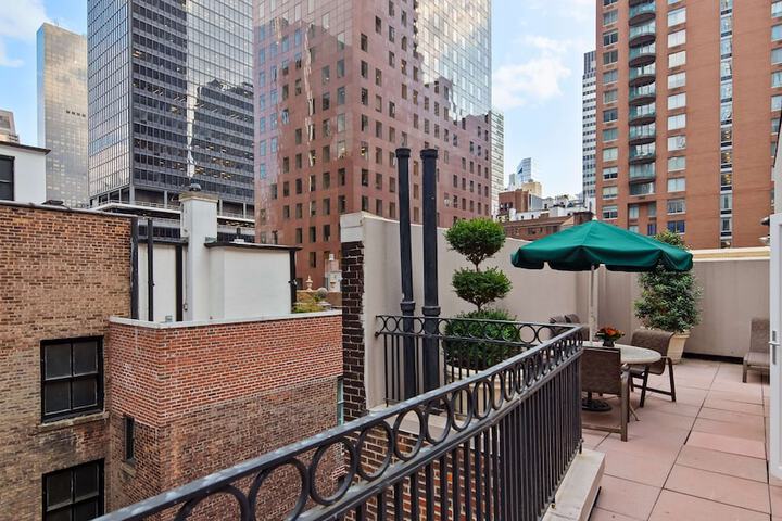 Best Western Plus Hospitality House New York | Bookonline.com