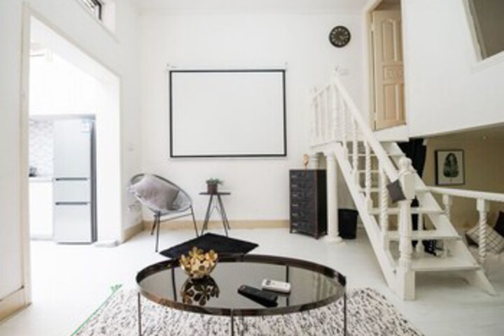 Room 18 of 36