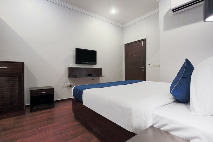 Room 21 of 36