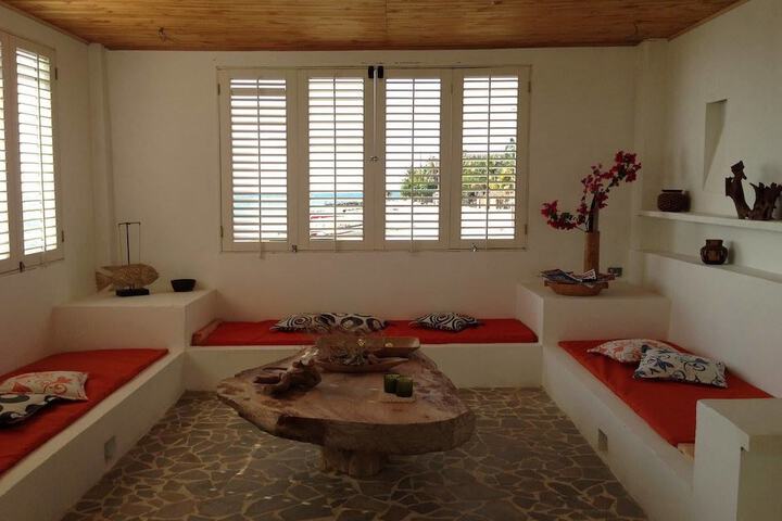 Room 13 of 26