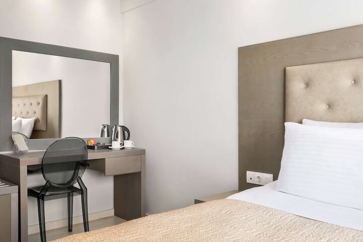 Room 30 of 123