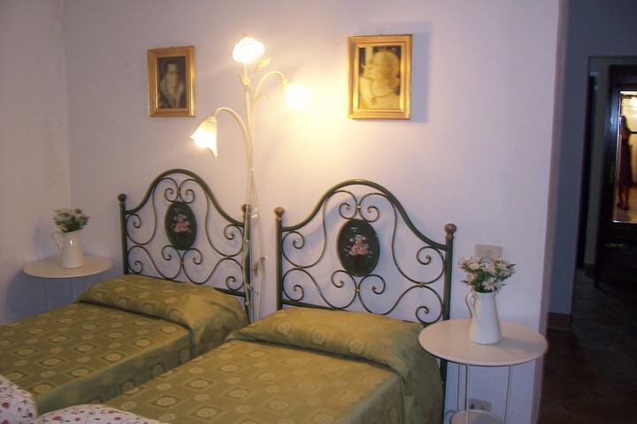 Room 29 of 89