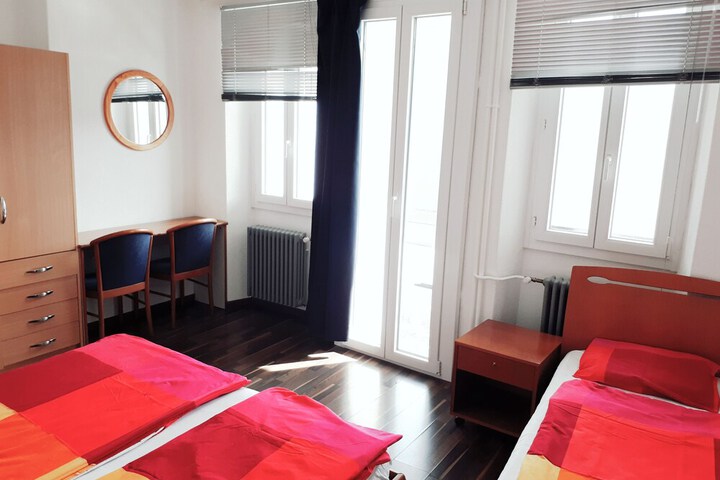 Room 28 of 116