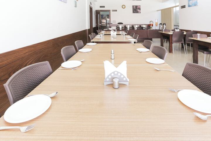 Dining 52 of 63