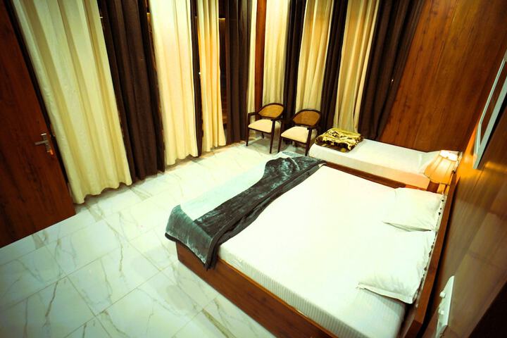 Room 15 of 79