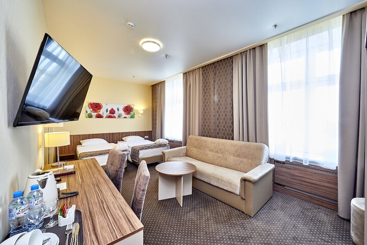 Room 13 of 75