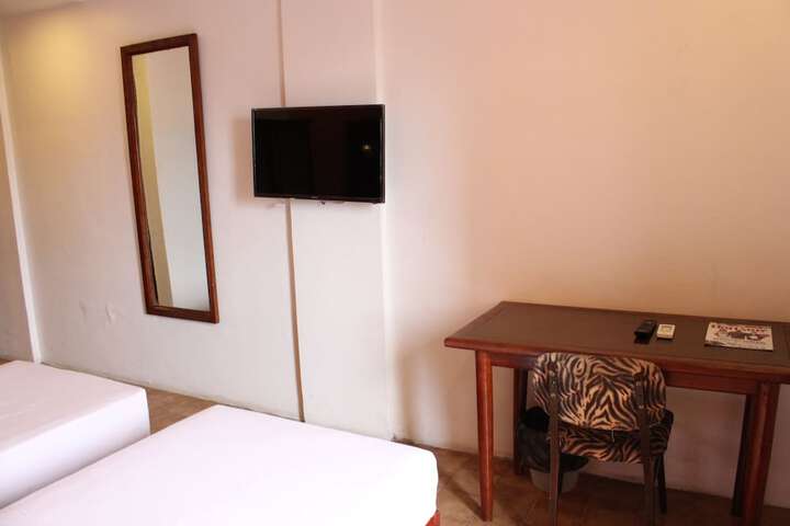Room 18 of 43