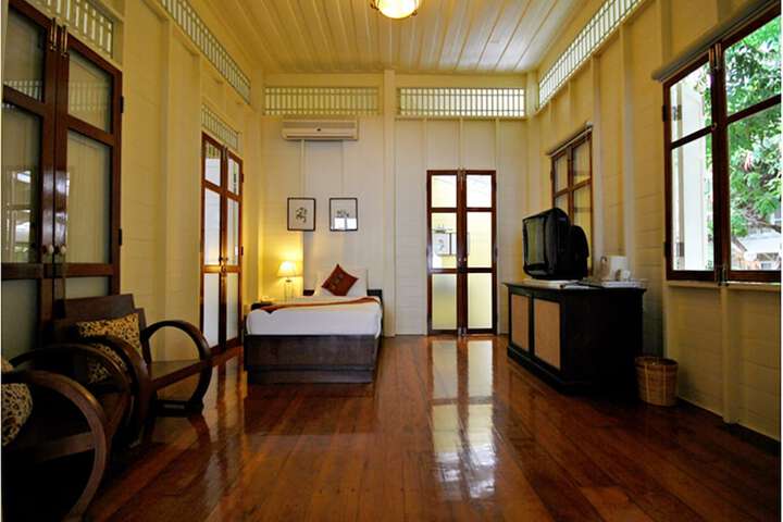 Room 20 of 98