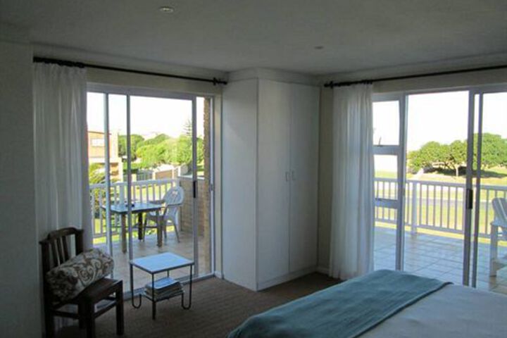 Room 5 of 23
