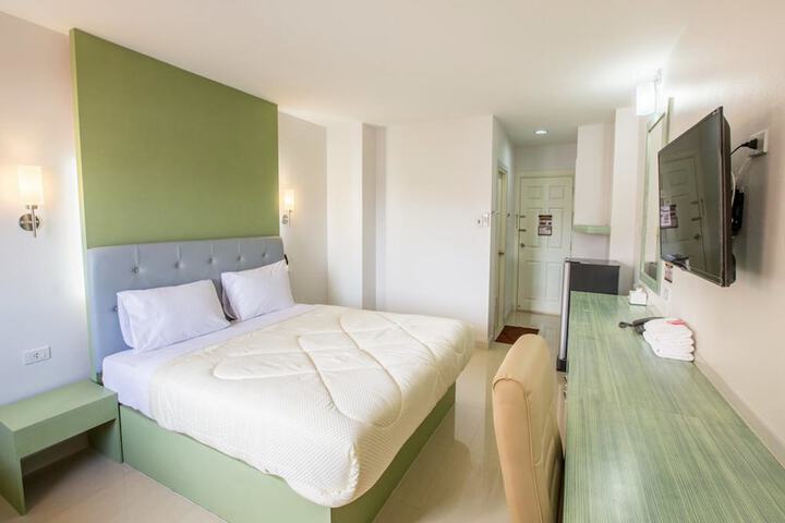 Room 3 of 29