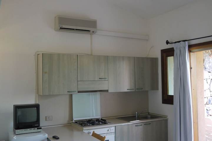 Room 6 of 126