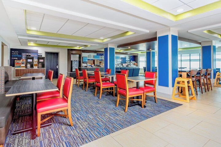 Breakfast/Coffee Service 39 of 60