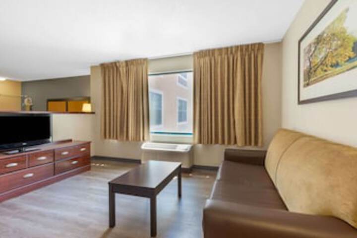 Room 49 of 102