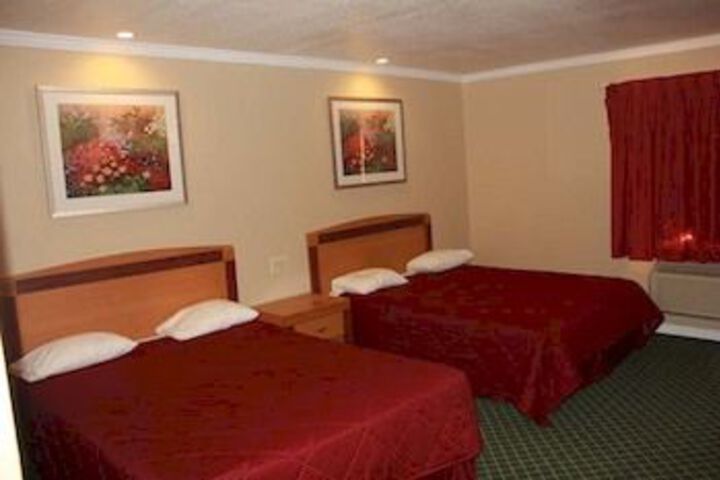 Room 4 of 17