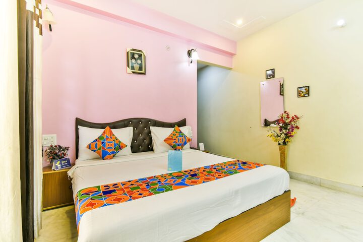 Room 15 of 23