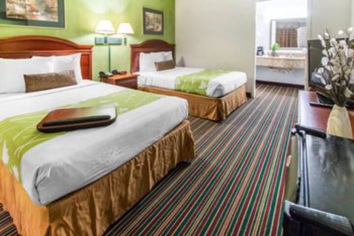 Room 42 of 109