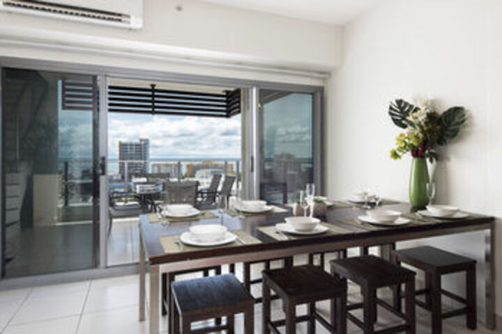 Dining Photos