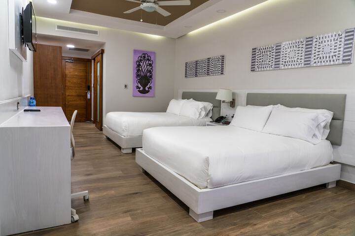 Room 9 of 47