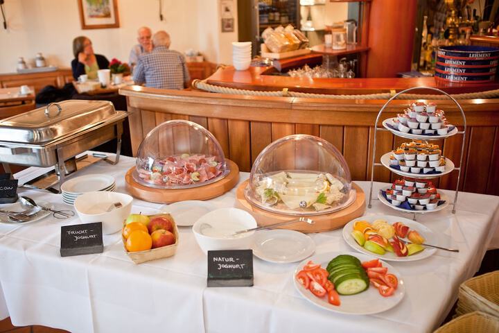 Breakfast/Coffee Service 173 of 207