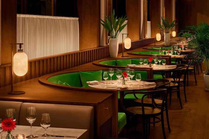 Dining 98 of 109