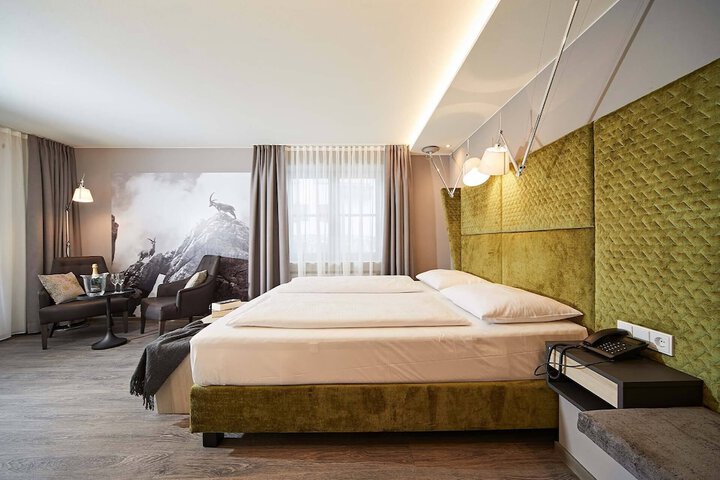 Room 49 of 127