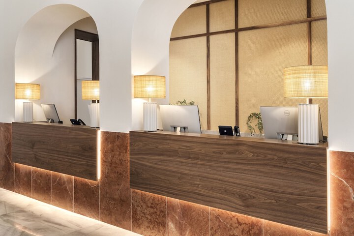 Hotel Lobby