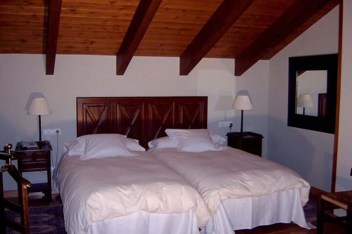 Room 6 of 39
