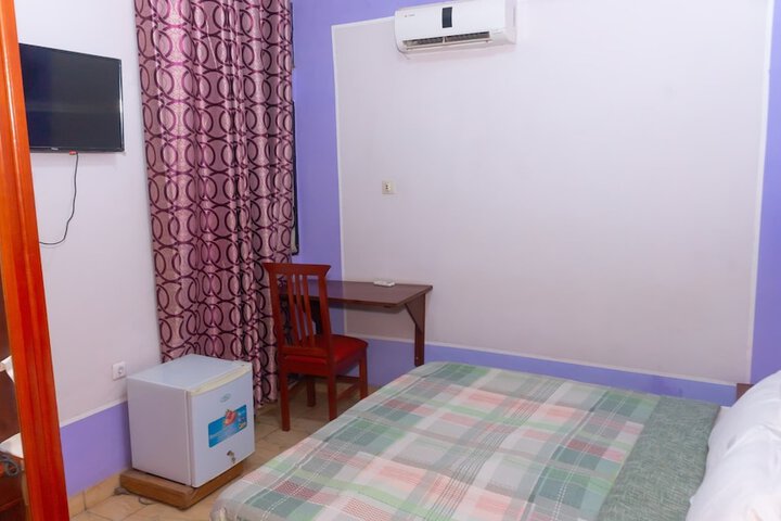 Room 7 of 101